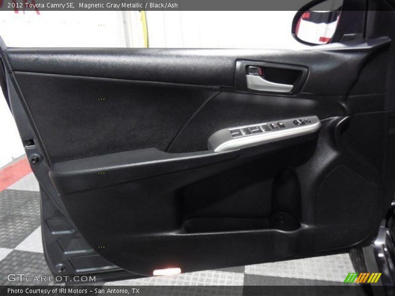 Magnetic Gray Metallic / Black/Ash 2012 Toyota Camry SE