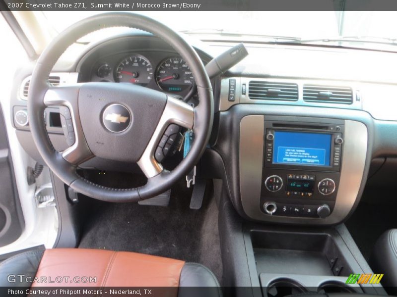 Dashboard of 2007 Tahoe Z71