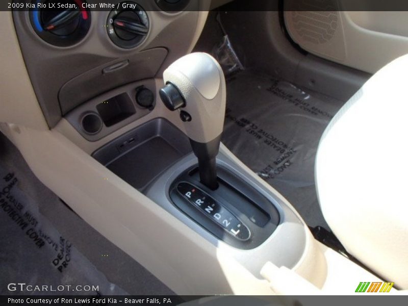 Clear White / Gray 2009 Kia Rio LX Sedan