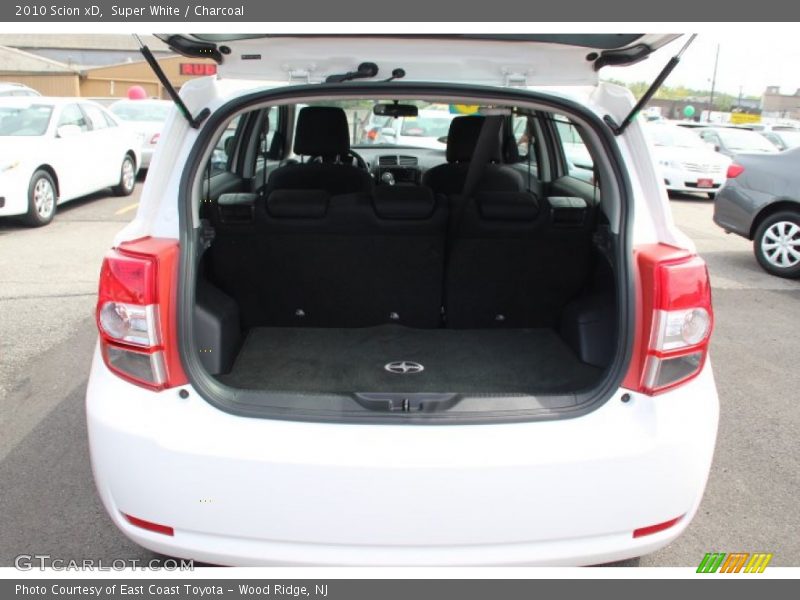 Super White / Charcoal 2010 Scion xD
