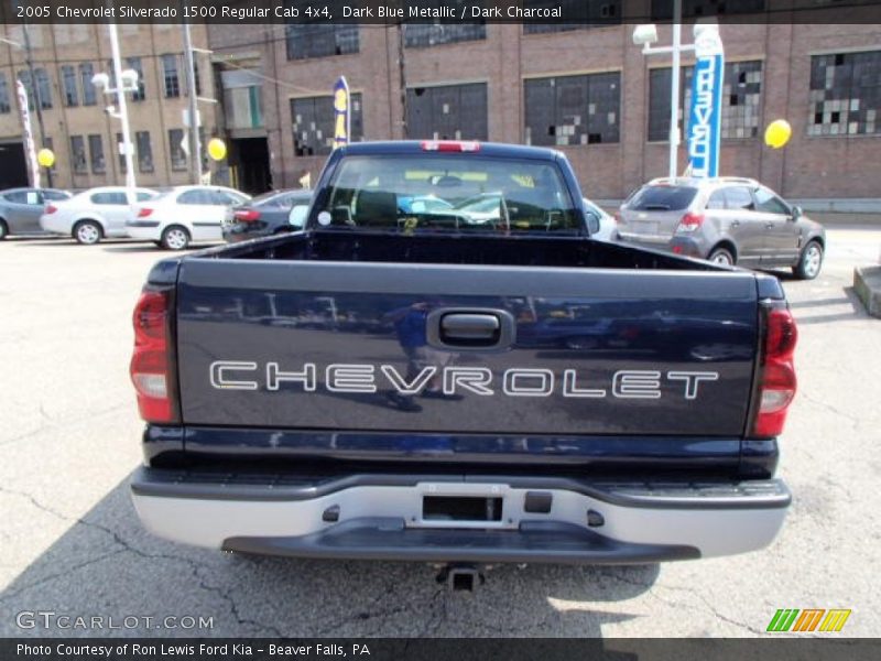 Dark Blue Metallic / Dark Charcoal 2005 Chevrolet Silverado 1500 Regular Cab 4x4