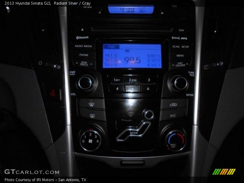 Radiant Silver / Gray 2013 Hyundai Sonata GLS