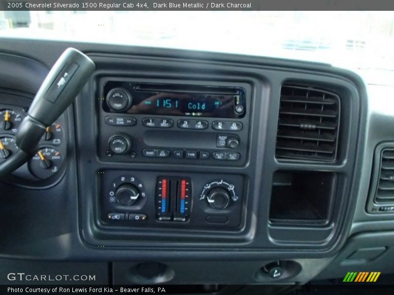 Dark Blue Metallic / Dark Charcoal 2005 Chevrolet Silverado 1500 Regular Cab 4x4