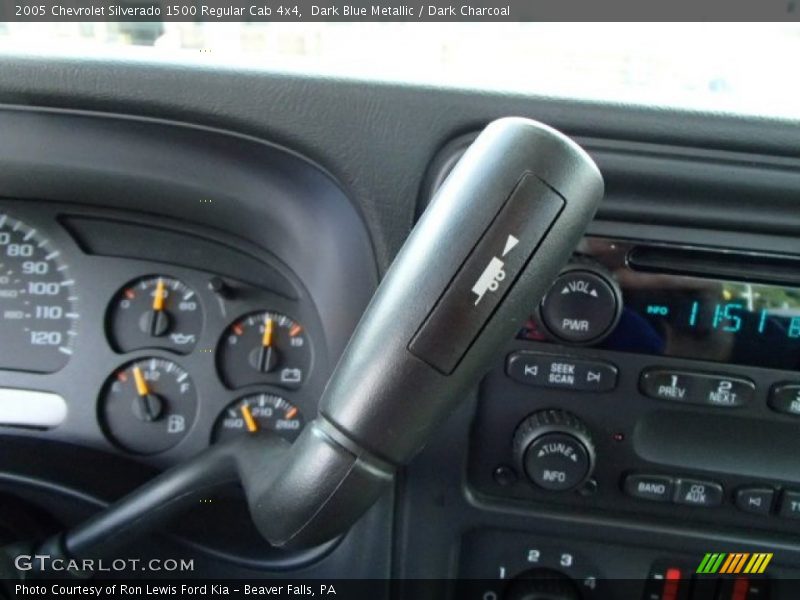 Dark Blue Metallic / Dark Charcoal 2005 Chevrolet Silverado 1500 Regular Cab 4x4