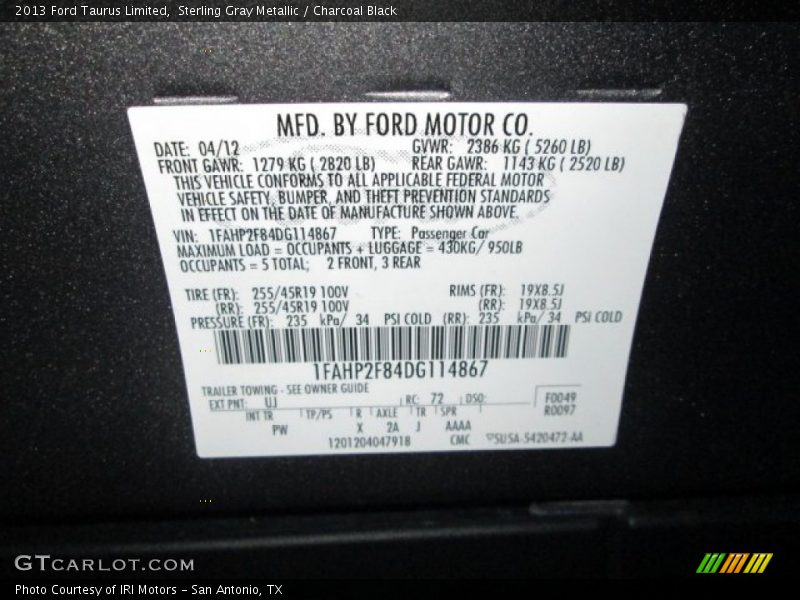 Sterling Gray Metallic / Charcoal Black 2013 Ford Taurus Limited
