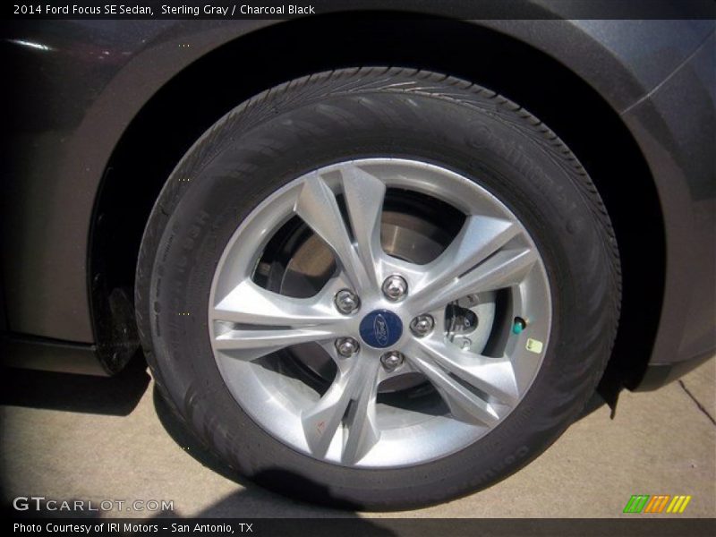 Sterling Gray / Charcoal Black 2014 Ford Focus SE Sedan