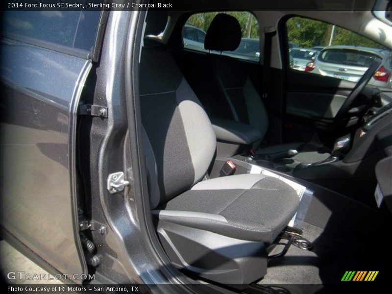 Sterling Gray / Charcoal Black 2014 Ford Focus SE Sedan