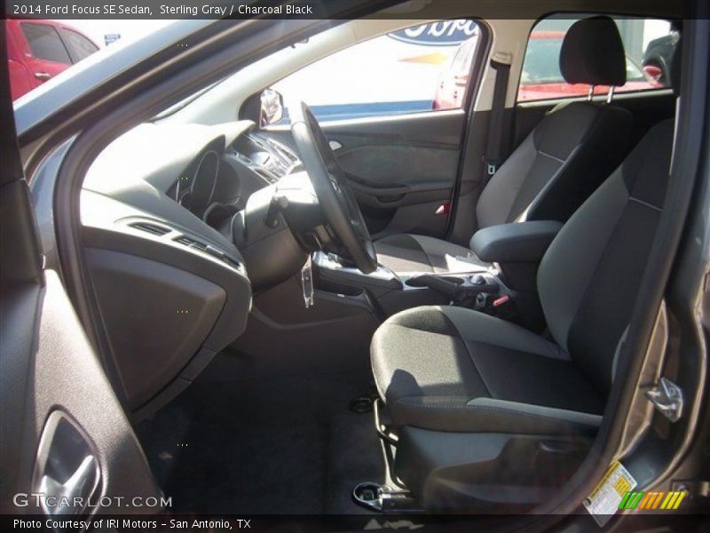 Sterling Gray / Charcoal Black 2014 Ford Focus SE Sedan