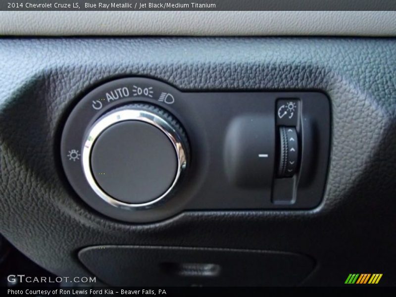 Blue Ray Metallic / Jet Black/Medium Titanium 2014 Chevrolet Cruze LS