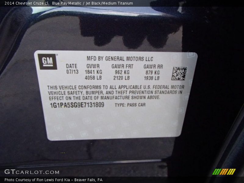 Blue Ray Metallic / Jet Black/Medium Titanium 2014 Chevrolet Cruze LS