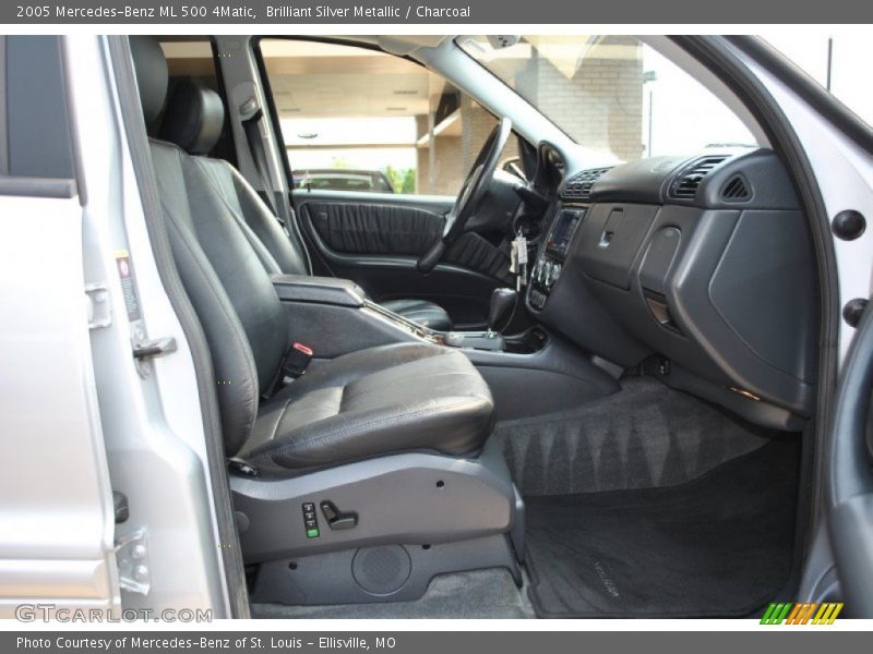 Brilliant Silver Metallic / Charcoal 2005 Mercedes-Benz ML 500 4Matic