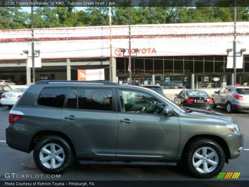 Cypress Green Pearl / Ash 2010 Toyota Highlander SE 4WD