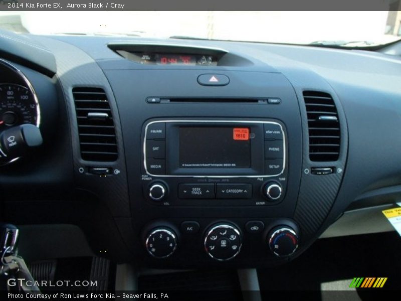 Controls of 2014 Forte EX