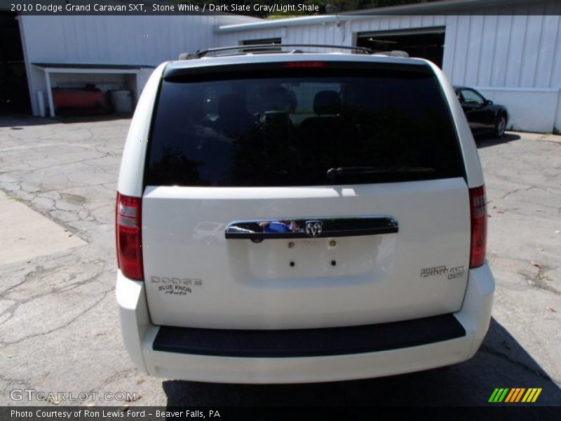Stone White / Dark Slate Gray/Light Shale 2010 Dodge Grand Caravan SXT