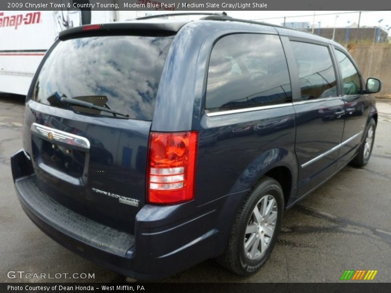 Modern Blue Pearl / Medium Slate Gray/Light Shale 2009 Chrysler Town & Country Touring