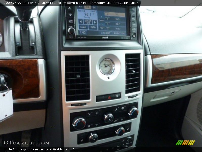 Modern Blue Pearl / Medium Slate Gray/Light Shale 2009 Chrysler Town & Country Touring