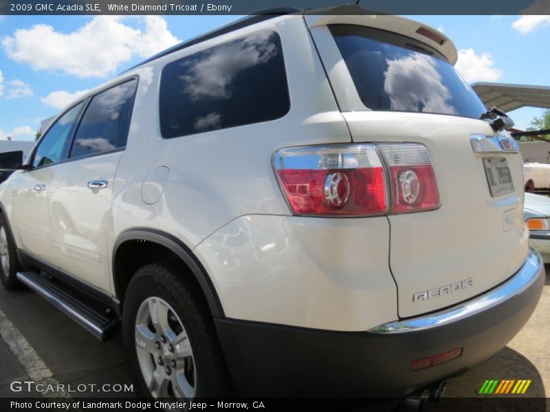 White Diamond Tricoat / Ebony 2009 GMC Acadia SLE