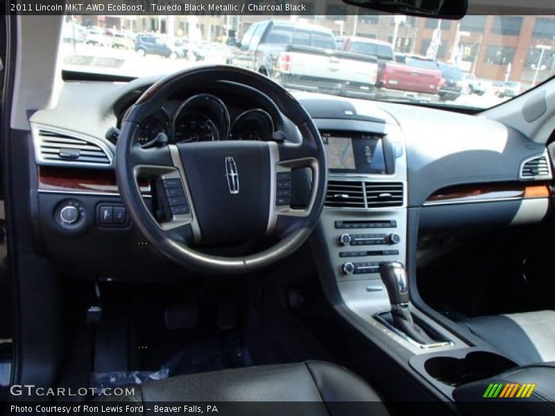 Tuxedo Black Metallic / Charcoal Black 2011 Lincoln MKT AWD EcoBoost