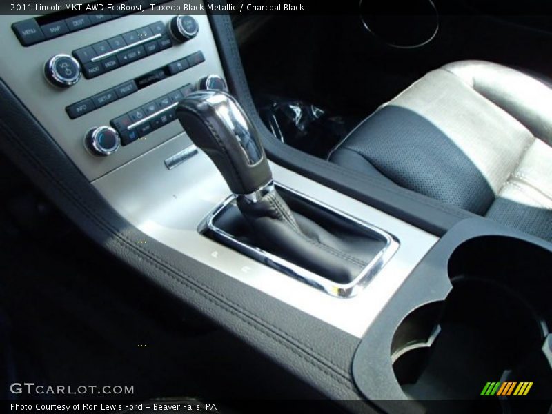 Tuxedo Black Metallic / Charcoal Black 2011 Lincoln MKT AWD EcoBoost