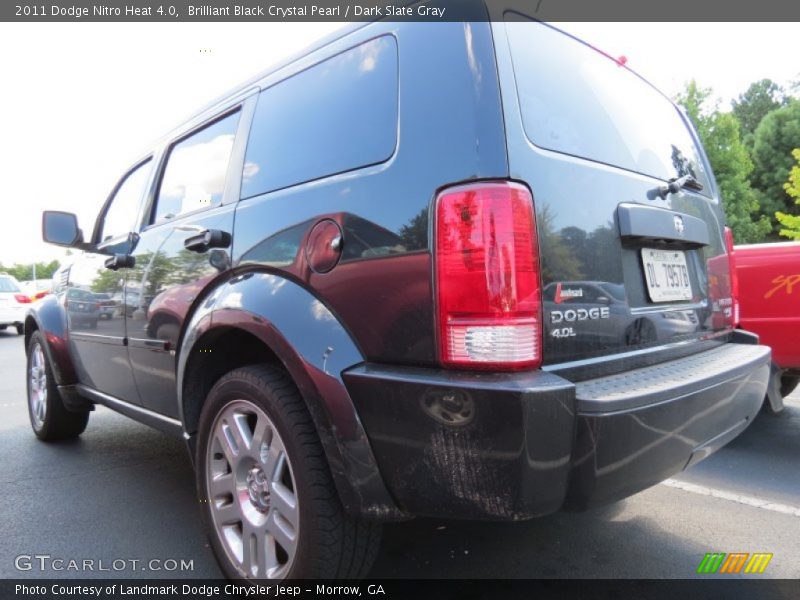 Brilliant Black Crystal Pearl / Dark Slate Gray 2011 Dodge Nitro Heat 4.0