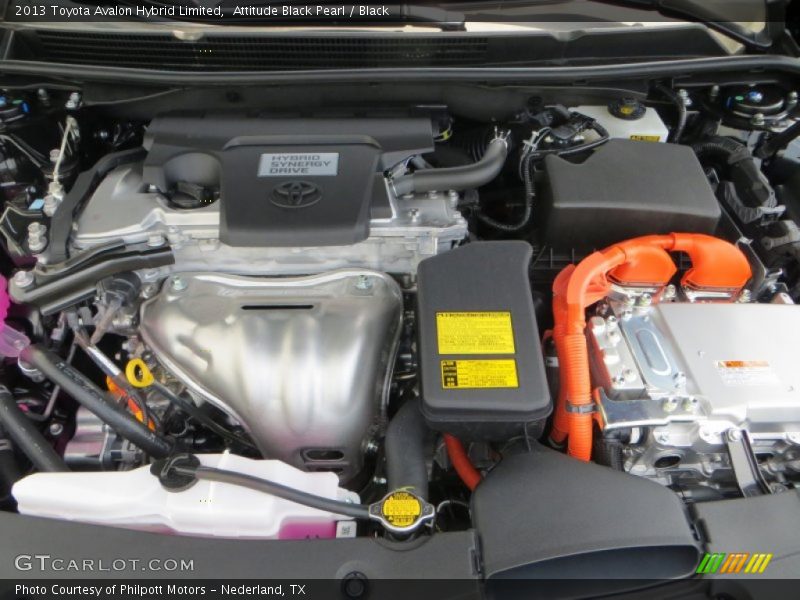 Attitude Black Pearl / Black 2013 Toyota Avalon Hybrid Limited