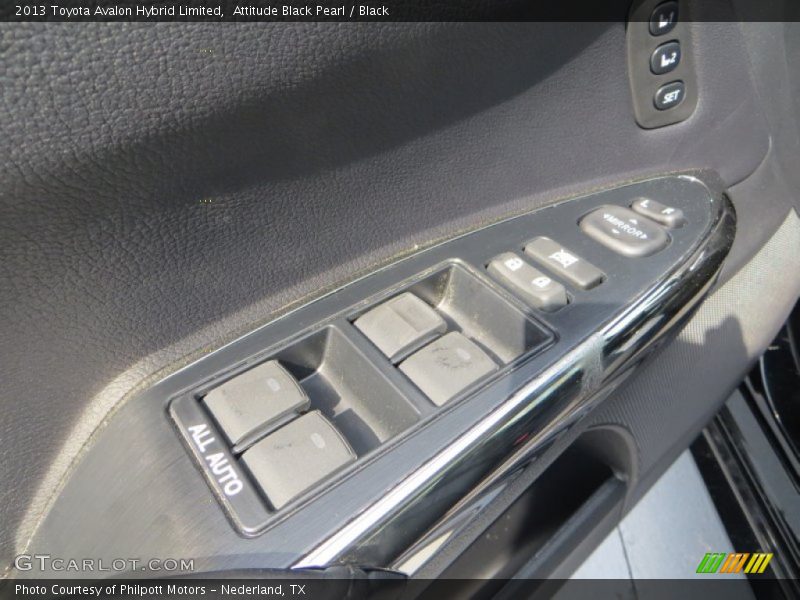 Attitude Black Pearl / Black 2013 Toyota Avalon Hybrid Limited