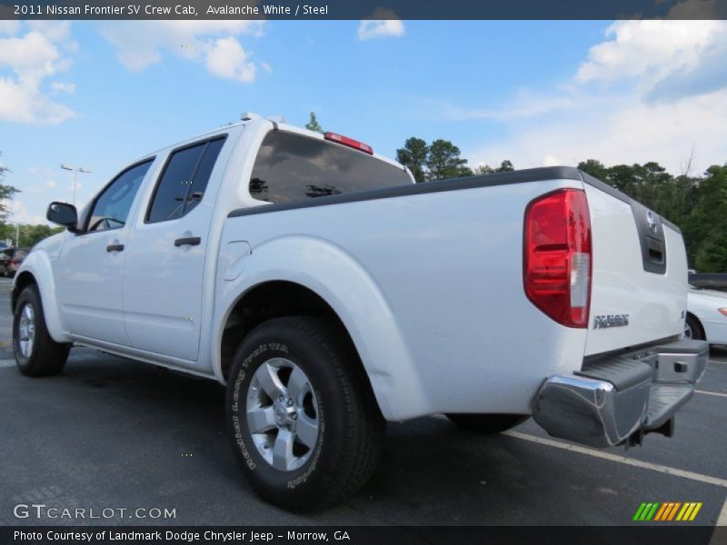 Avalanche White / Steel 2011 Nissan Frontier SV Crew Cab
