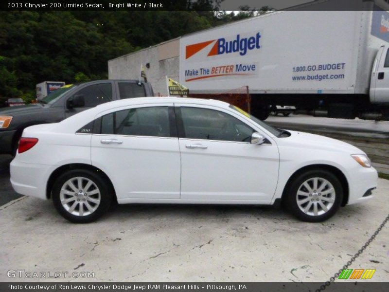 Bright White / Black 2013 Chrysler 200 Limited Sedan