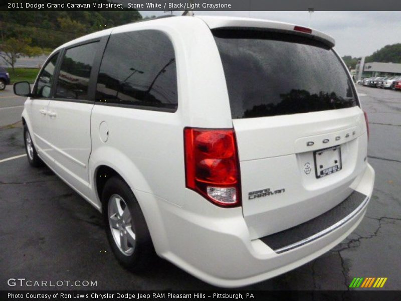 Stone White / Black/Light Graystone 2011 Dodge Grand Caravan Mainstreet