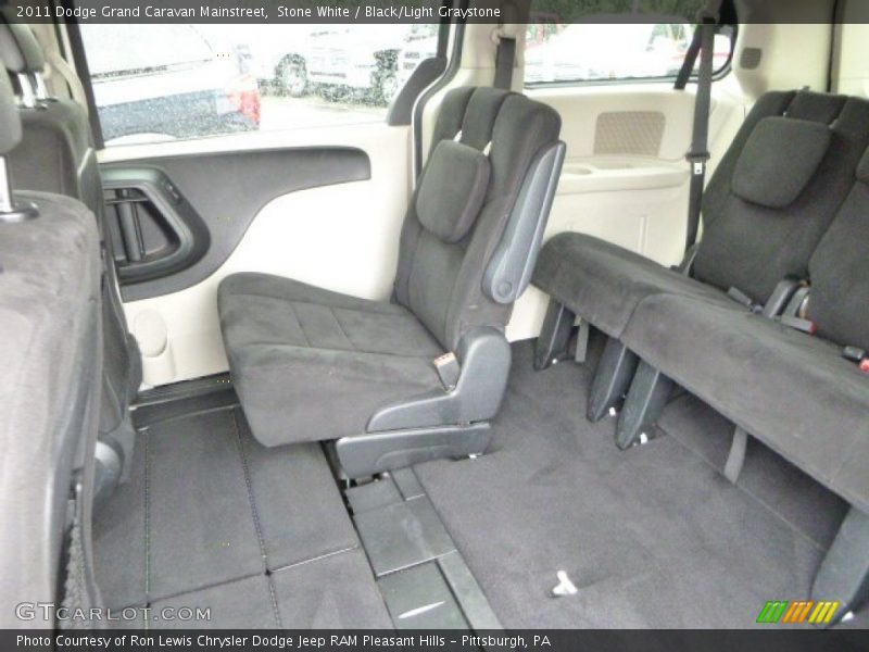Stone White / Black/Light Graystone 2011 Dodge Grand Caravan Mainstreet