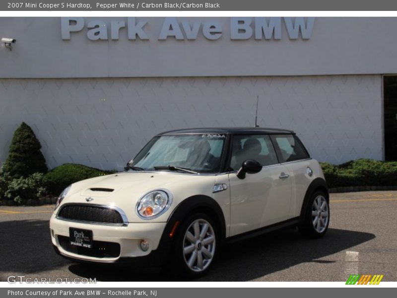 Pepper White / Carbon Black/Carbon Black 2007 Mini Cooper S Hardtop
