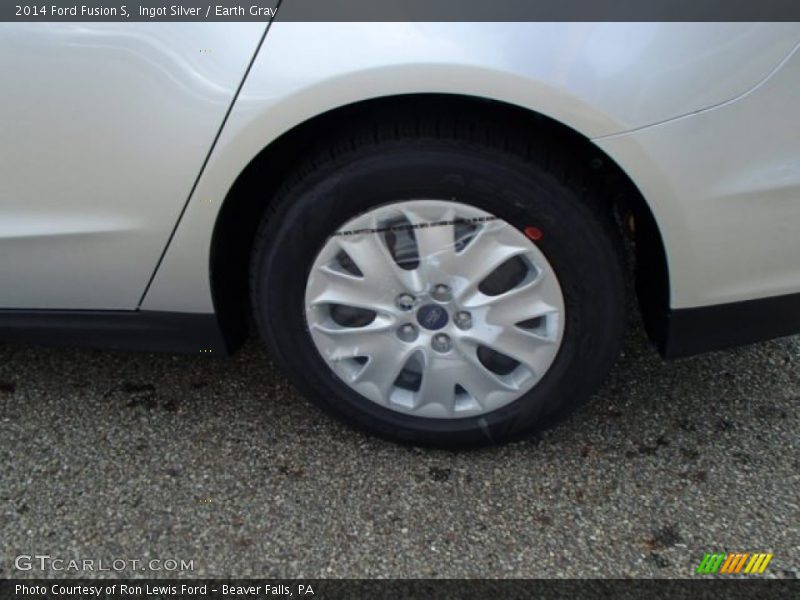 Ingot Silver / Earth Gray 2014 Ford Fusion S