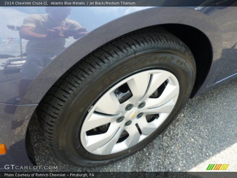 Atlantis Blue Metallic / Jet Black/Medium Titanium 2014 Chevrolet Cruze LS