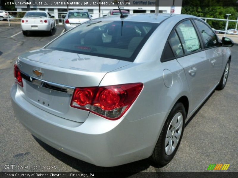 Silver Ice Metallic / Jet Black/Medium Titanium 2014 Chevrolet Cruze LS