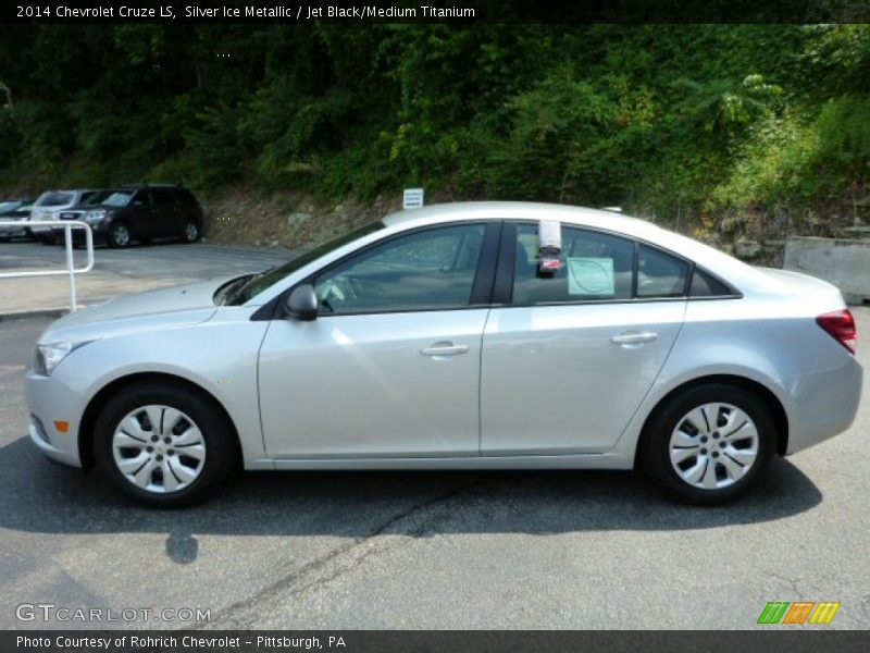 Silver Ice Metallic / Jet Black/Medium Titanium 2014 Chevrolet Cruze LS