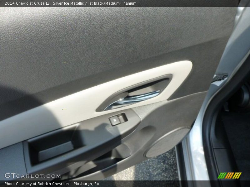 Silver Ice Metallic / Jet Black/Medium Titanium 2014 Chevrolet Cruze LS