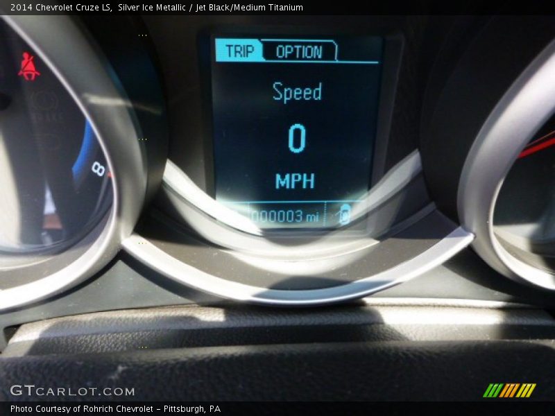 Silver Ice Metallic / Jet Black/Medium Titanium 2014 Chevrolet Cruze LS