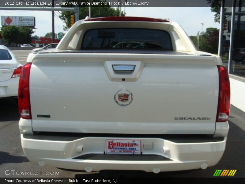 White Diamond Tricoat / Ebony/Ebony 2012 Cadillac Escalade EXT Luxury AWD