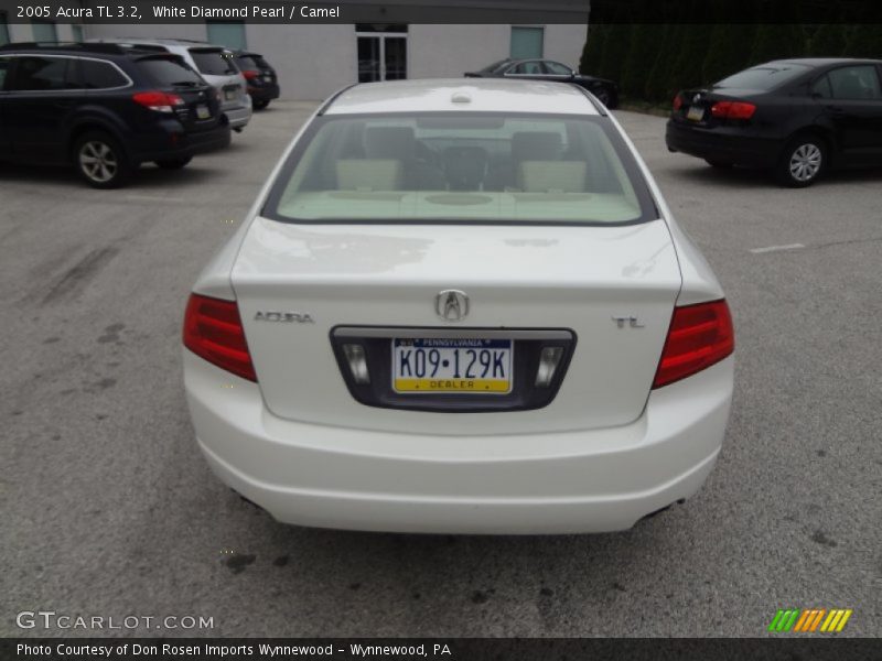 White Diamond Pearl / Camel 2005 Acura TL 3.2