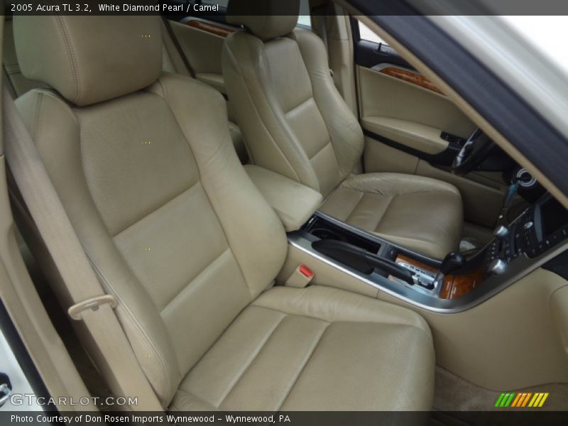 White Diamond Pearl / Camel 2005 Acura TL 3.2