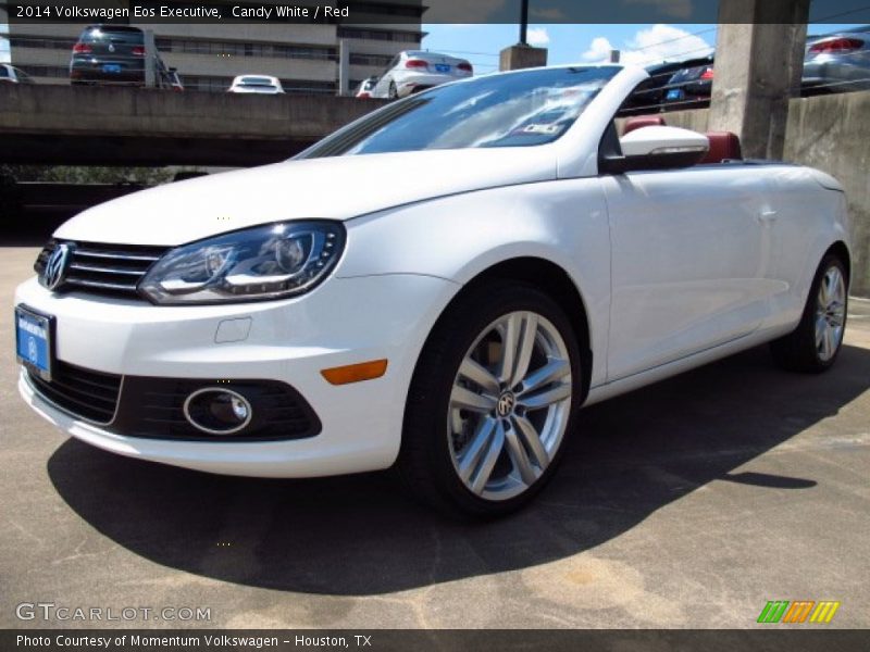 Front 3/4 View of 2014 Eos Executive