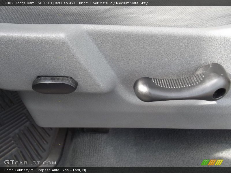Bright Silver Metallic / Medium Slate Gray 2007 Dodge Ram 1500 ST Quad Cab 4x4