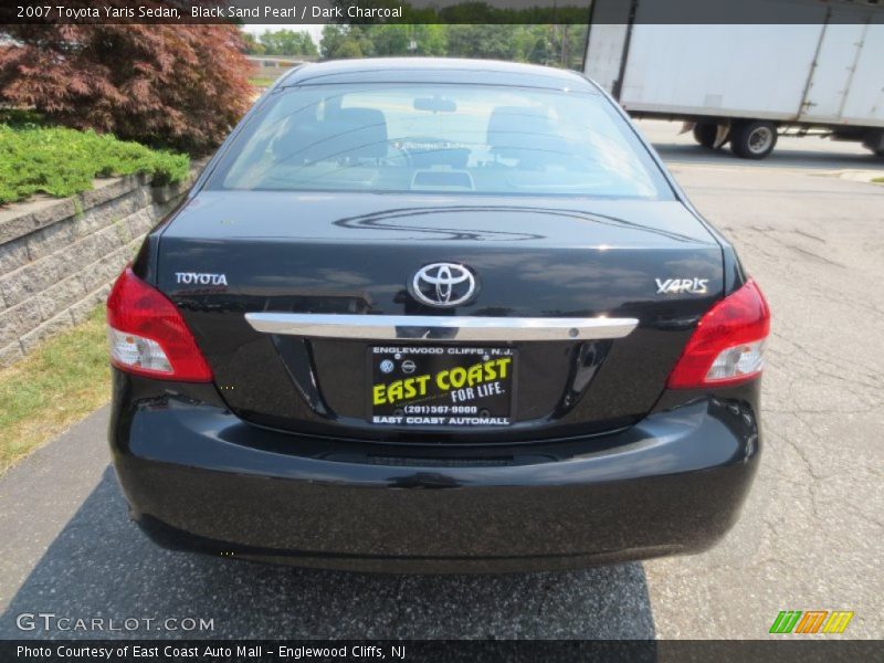 Black Sand Pearl / Dark Charcoal 2007 Toyota Yaris Sedan