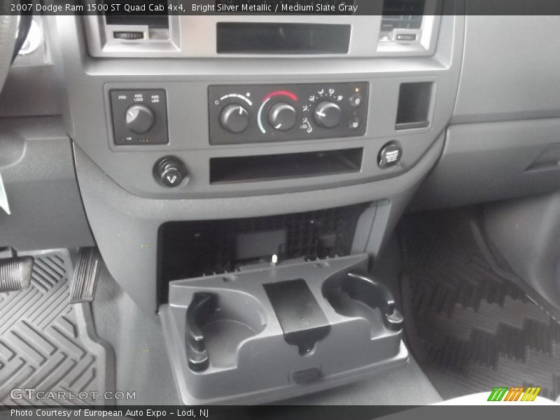 Bright Silver Metallic / Medium Slate Gray 2007 Dodge Ram 1500 ST Quad Cab 4x4