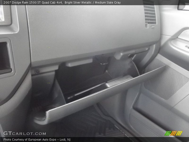 Bright Silver Metallic / Medium Slate Gray 2007 Dodge Ram 1500 ST Quad Cab 4x4