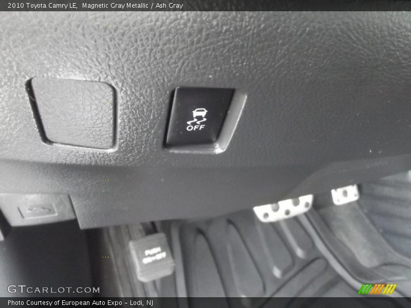 Magnetic Gray Metallic / Ash Gray 2010 Toyota Camry LE