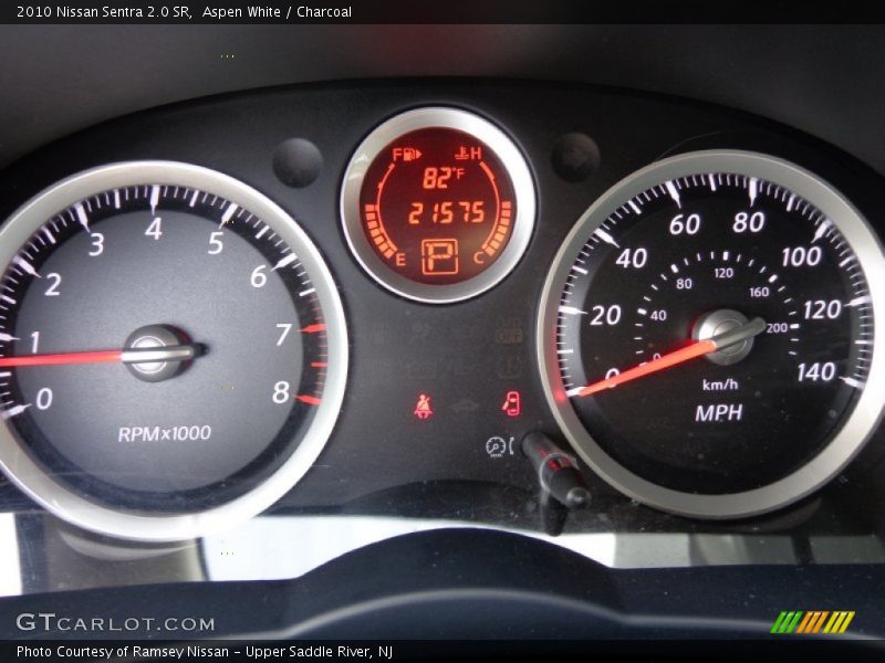 Aspen White / Charcoal 2010 Nissan Sentra 2.0 SR