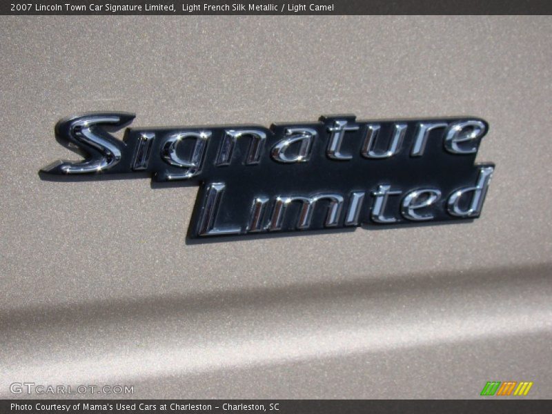 Light French Silk Metallic / Light Camel 2007 Lincoln Town Car Signature Limited