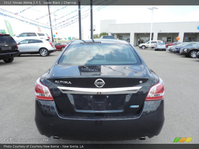 Super Black / Charcoal 2013 Nissan Altima 2.5 S