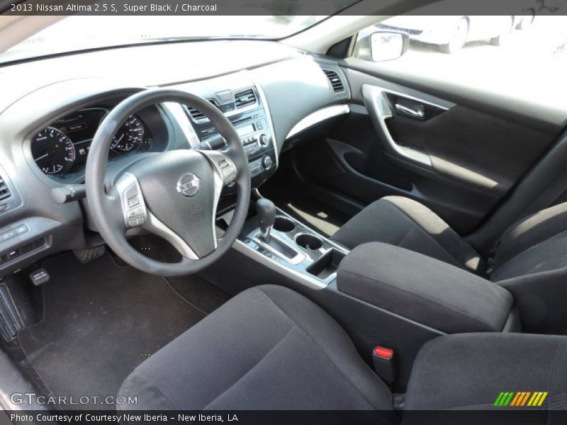 Super Black / Charcoal 2013 Nissan Altima 2.5 S